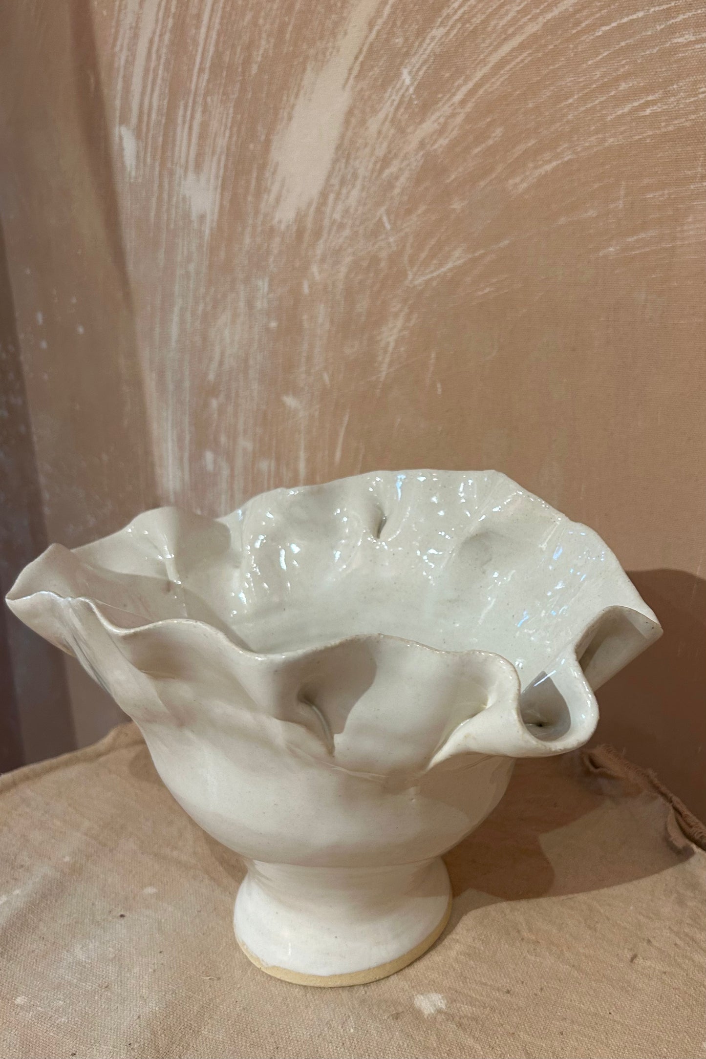 Ruffled Vase 1 / White Glaze