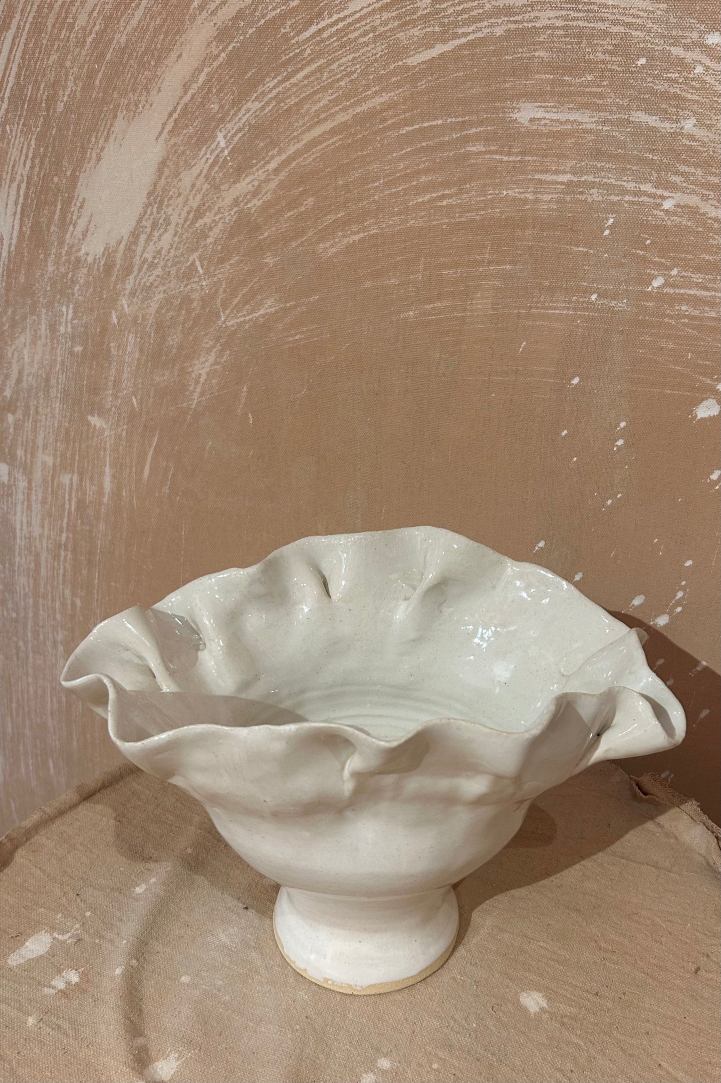 Ruffled Vase 1 / White Glaze