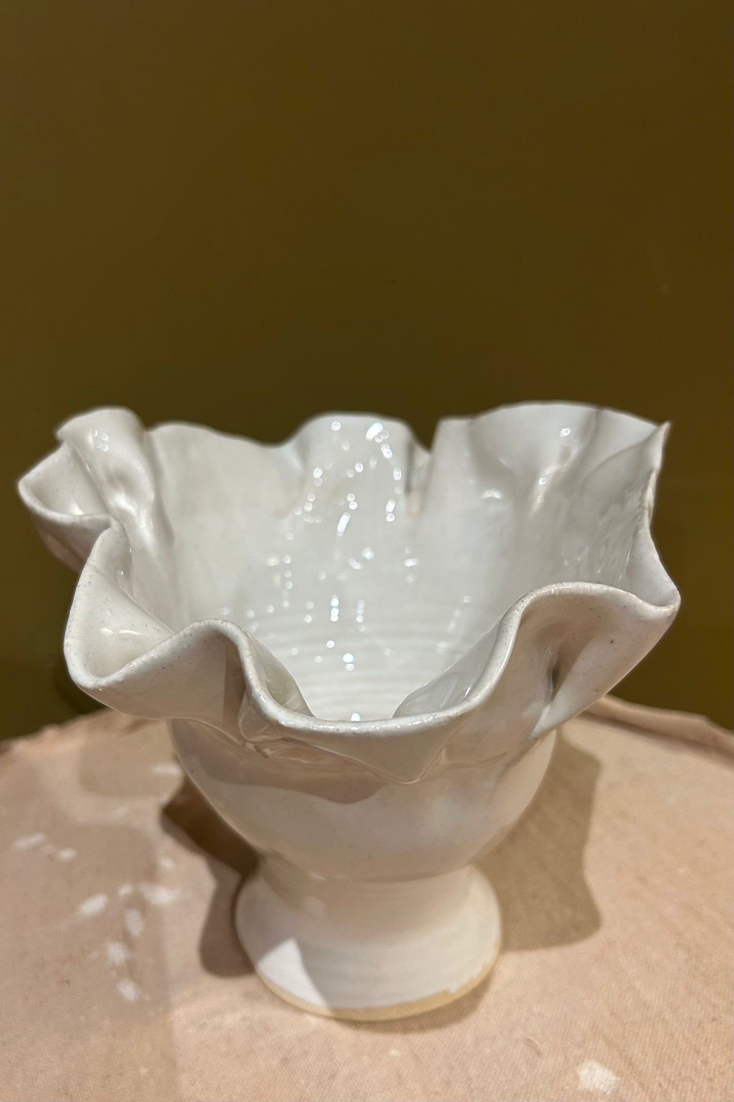 Ruffled Vase 1 / White Glaze