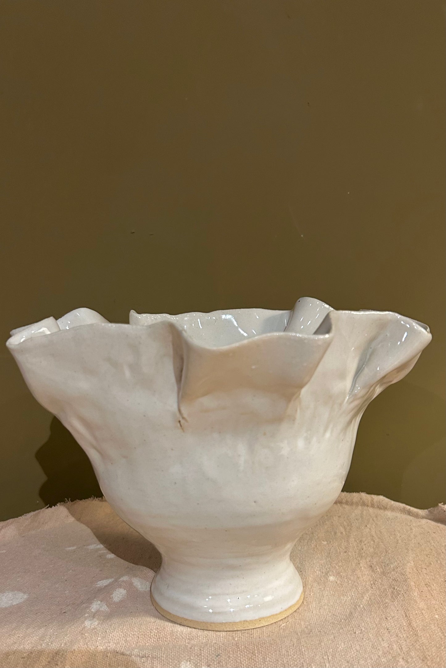 Ruffled Vase 4 / White Glaze